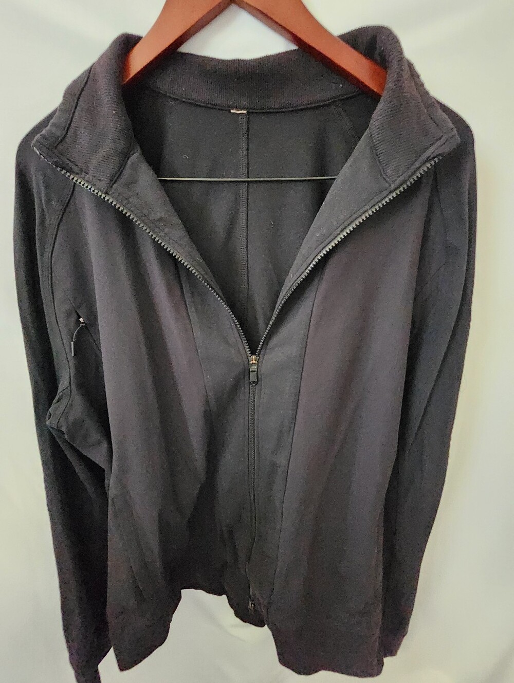 Lululemon Black Zip Up Jacket. Size XL